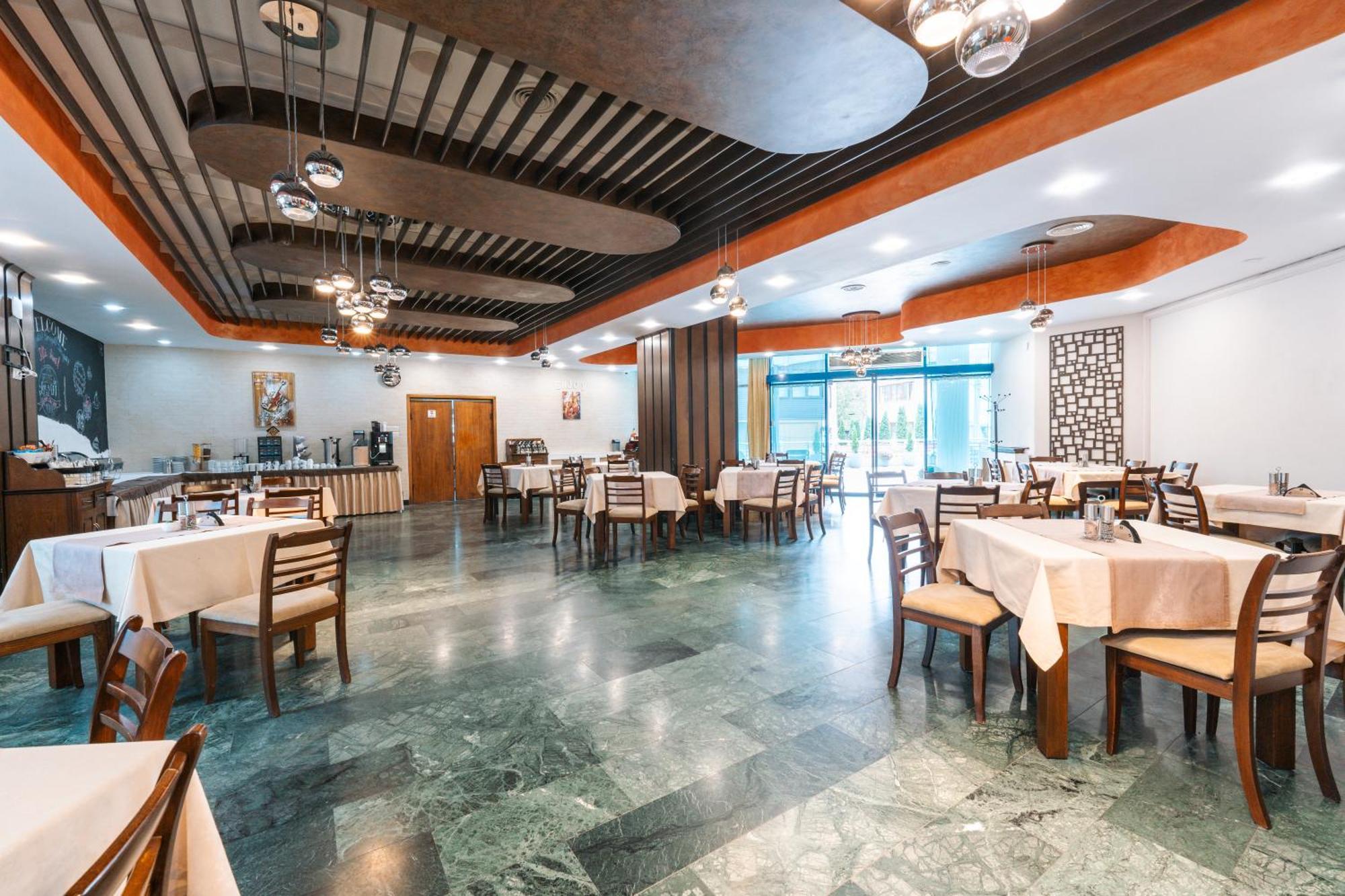 Hotel Ski&Sky Предеал Екстериор снимка