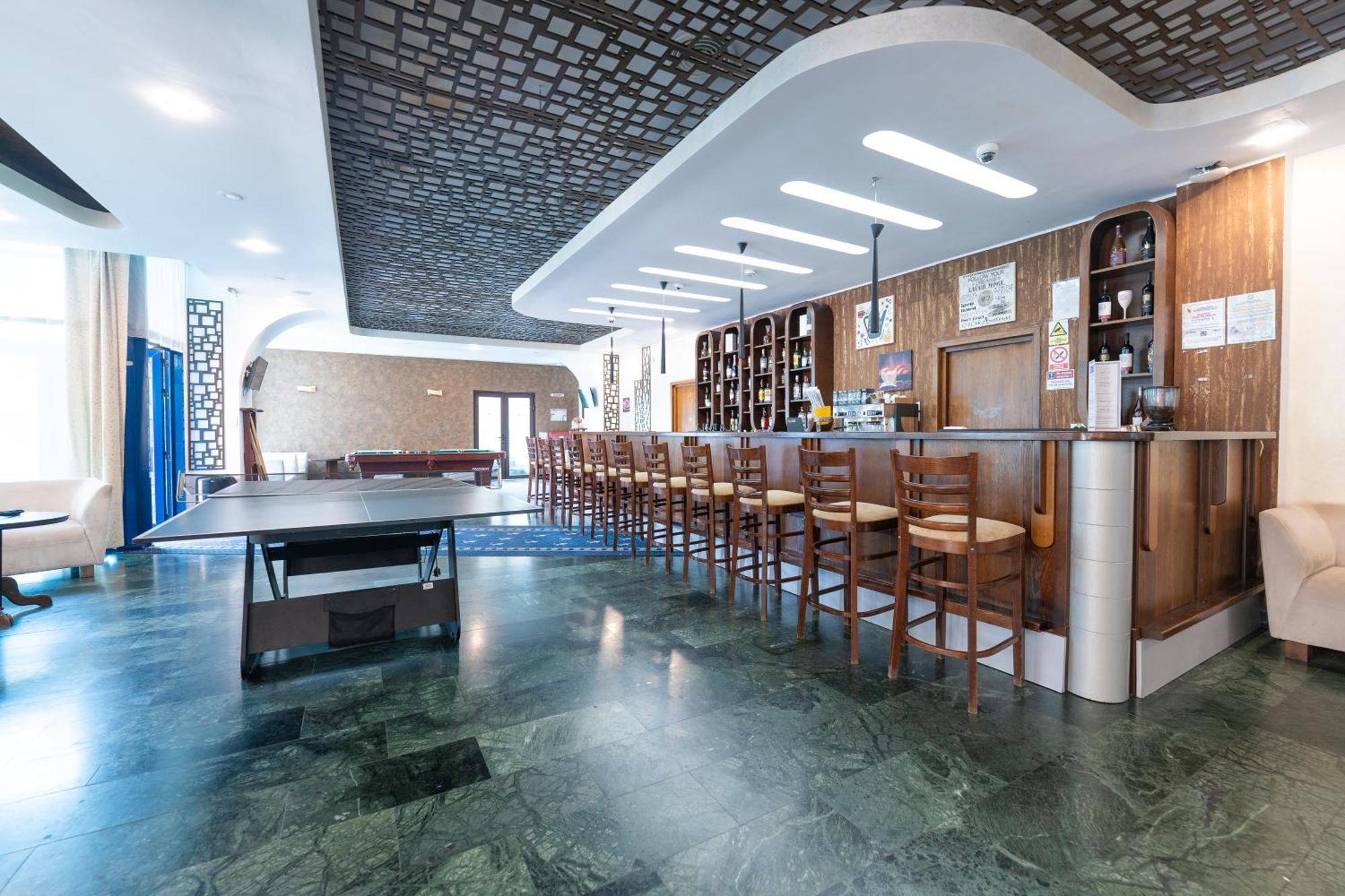 Hotel Ski&Sky Предеал Екстериор снимка